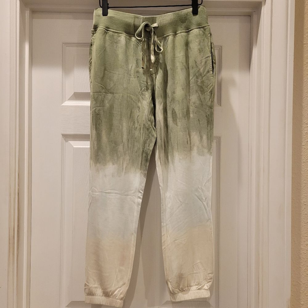 Young Fabulous & Broke sweats, Med